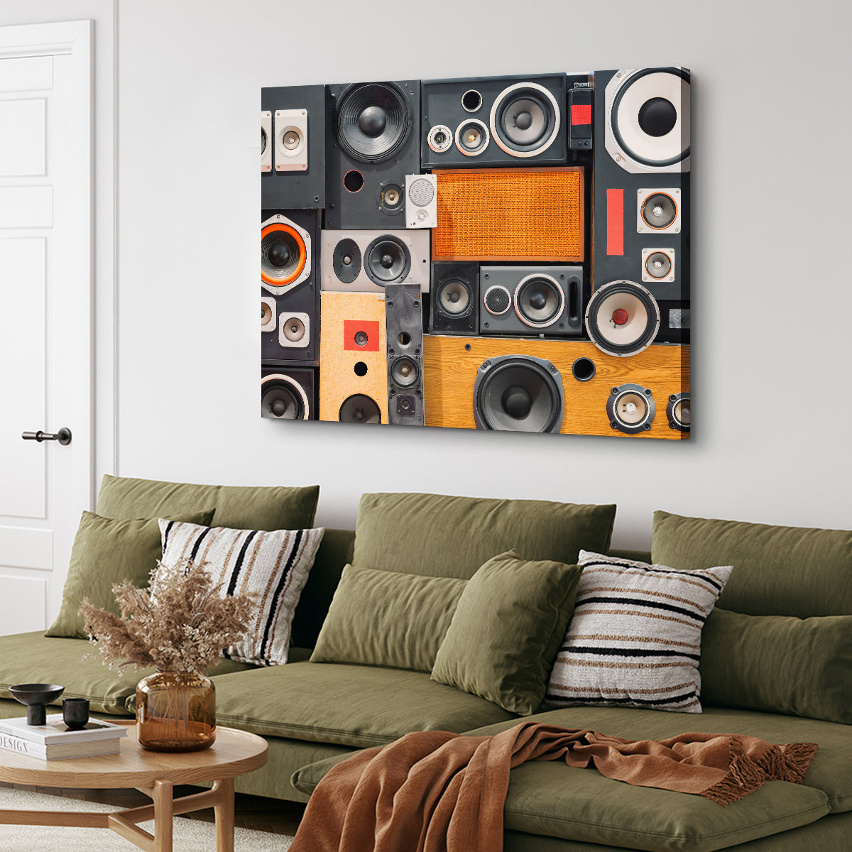 Vintage-Style Retro Speakers with Premium Features